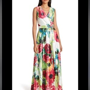 Beautiful colorful Dress, size 6